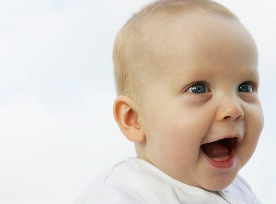 妈妈睡觉摇晃宝宝,哪知道孩子突然没了呼吸,这