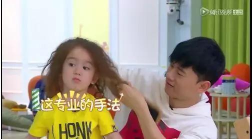 张杰女儿性格首曝光！一个开朗一个专注，但都有这个共同点