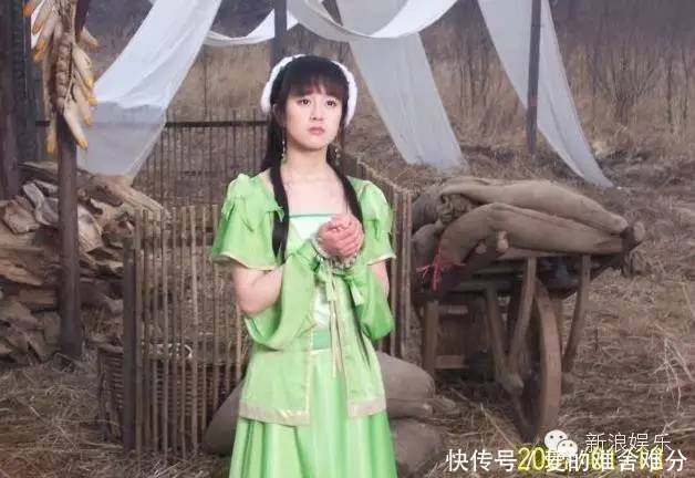 张檬每次出镜都换脸,这次连胸都换了!撞脸霍思