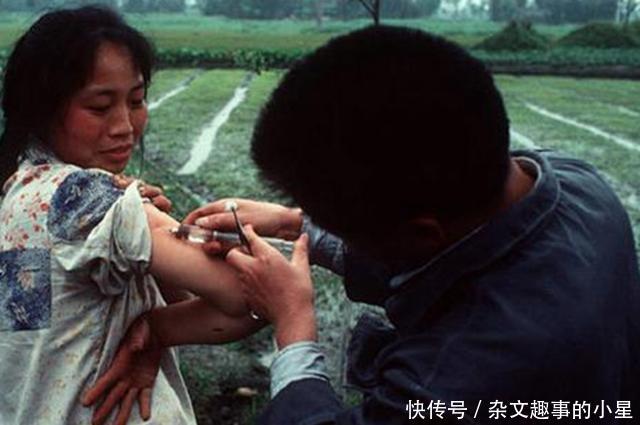 80年代的中国农村老照片,展现生机勃勃的图景
