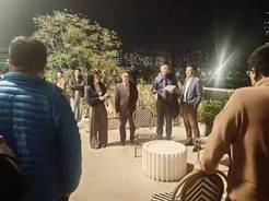 曝短剧演员收入日薪最高可达上万 颜值很重要