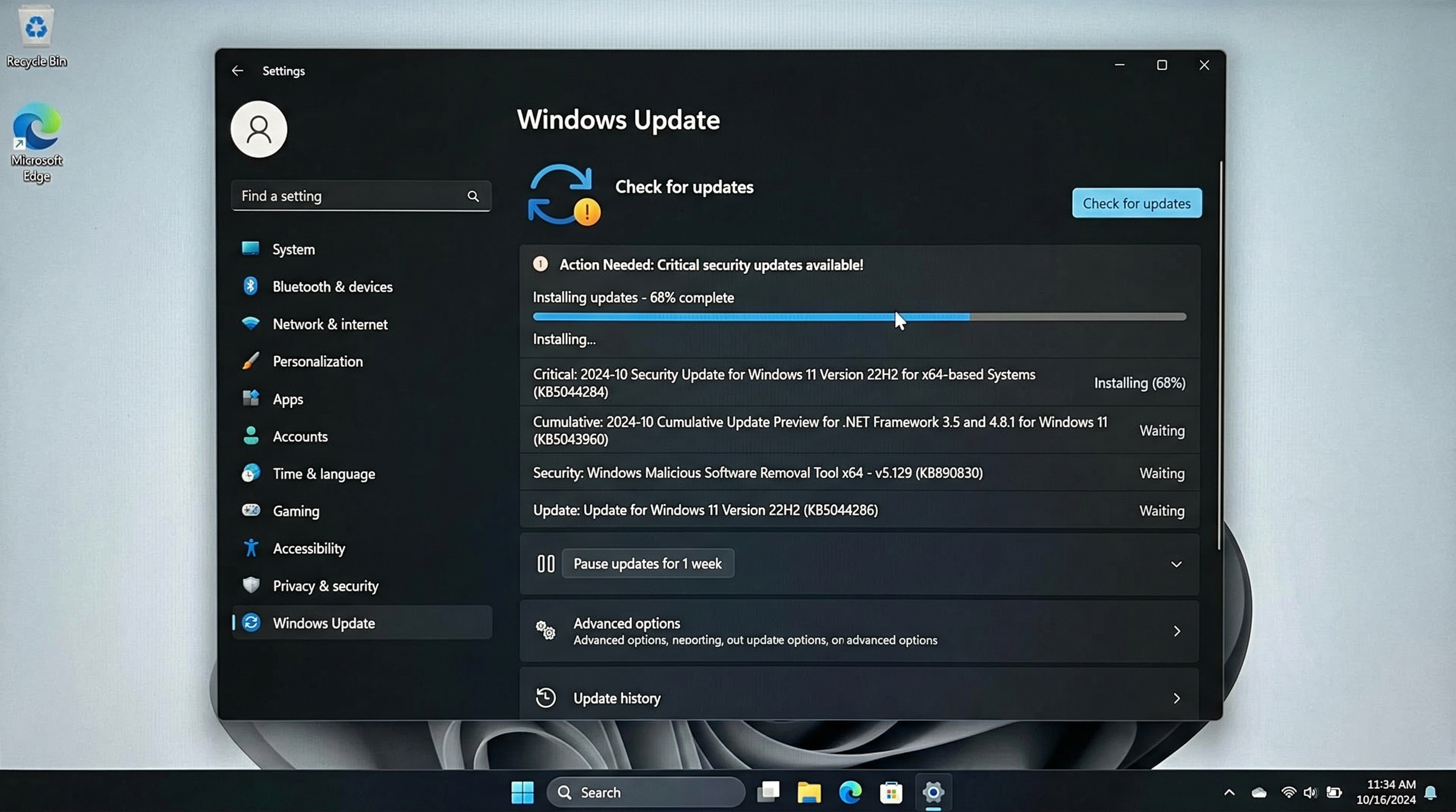360 Total Security interface showing comprehensive scan options and cleanup tools