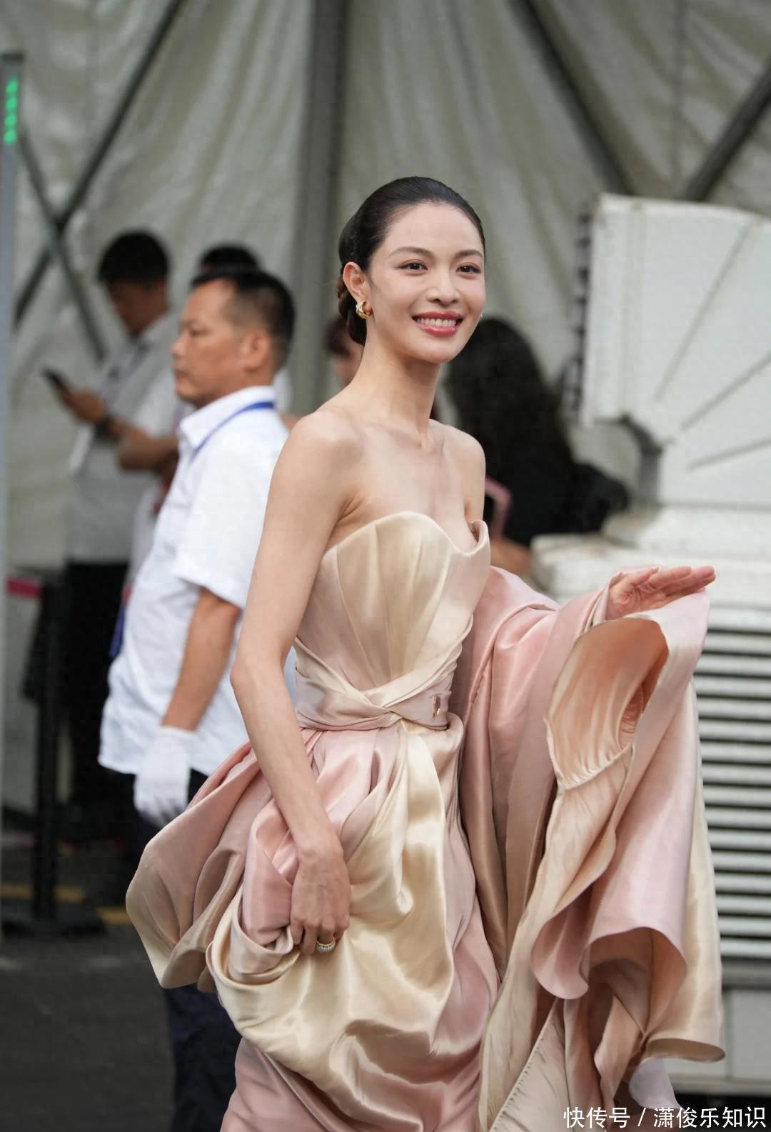 国家电影节：海清面相变了，宋茜老气，杨幂好美，周冬雨真空上阵