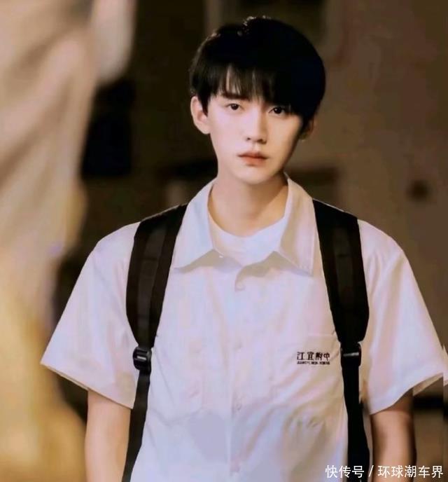 曝包上恩新剧《江湖夜雨十年灯》,搭档男主周翊然!网友:不同意