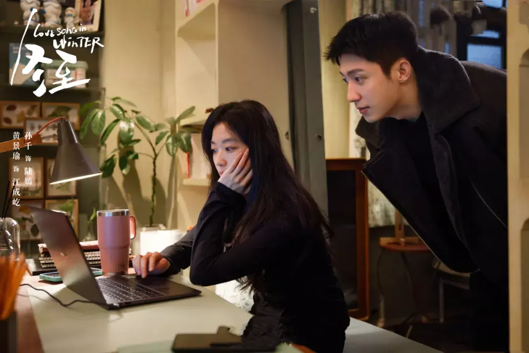 爱奇艺又出“王炸”剧!才播20集全国收视率第二,年轻演员演技惊艳四座(图3) 爱奇艺又出“王炸”剧!才播20集全国收视率第二,年轻演员演技惊艳四座(图3)