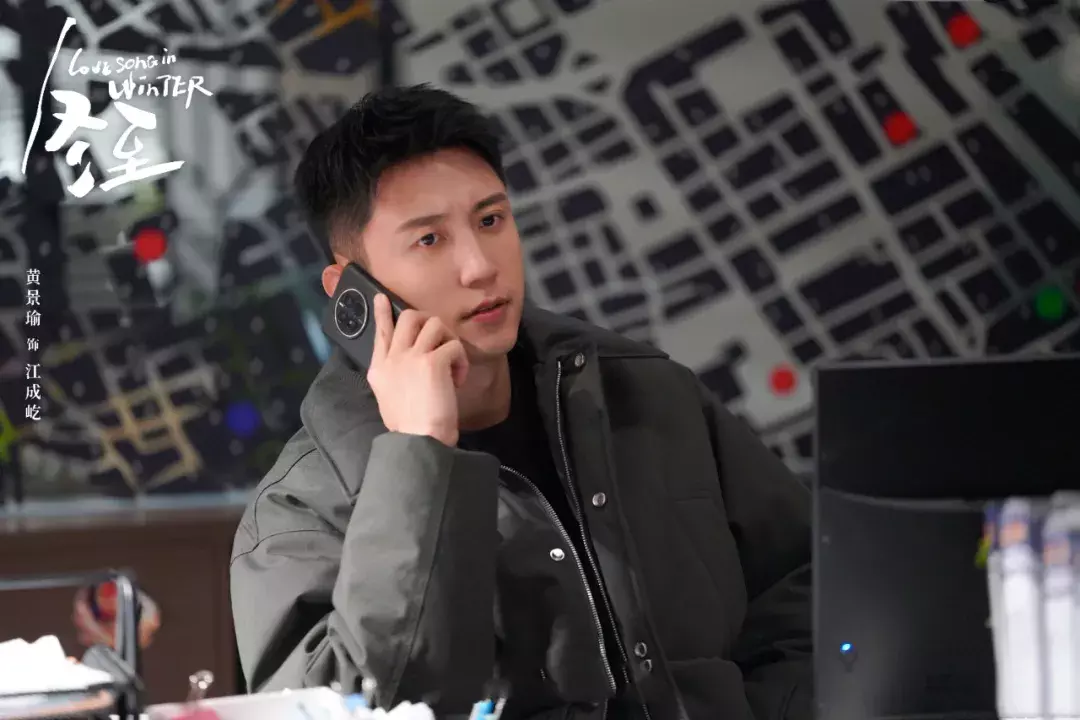 爱奇艺又出“王炸”剧!才播20集全国收视率第二,年轻演员演技惊艳四座(图1) 爱奇艺又出“王炸”剧!才播20集全国收视率第二,年轻演员演技惊艳四座(图1)