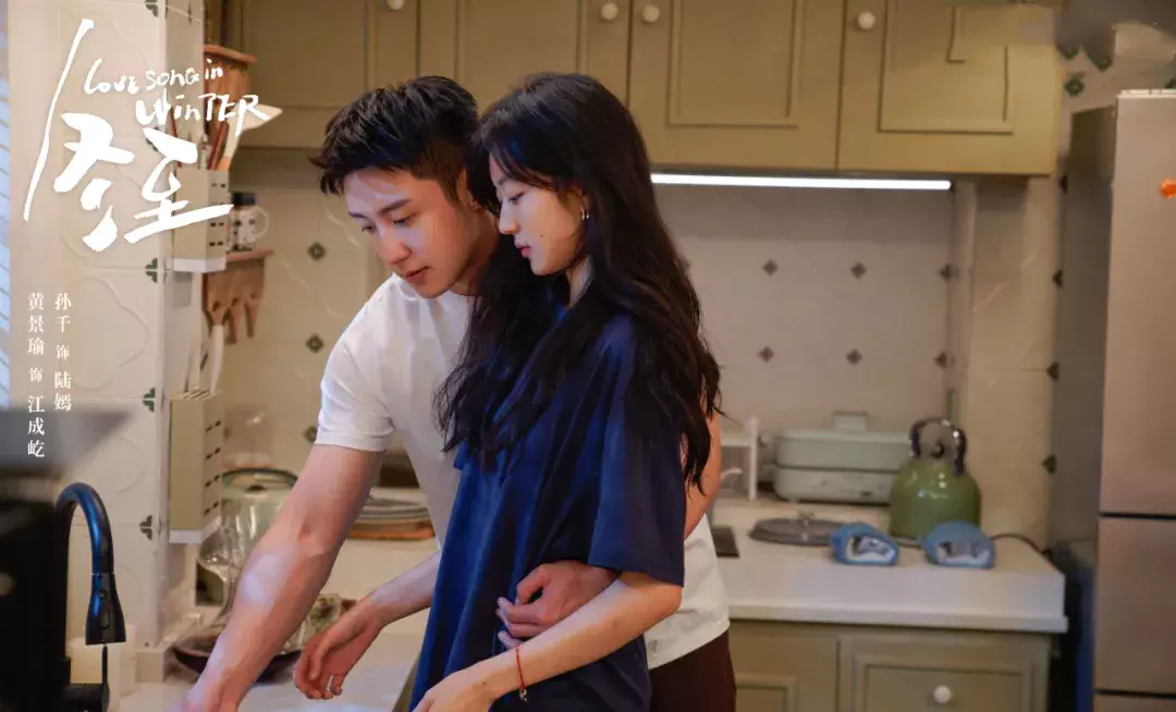 爱奇艺又出“王炸”剧!才播20集全国收视率第二,年轻演员演技惊艳四座(图5) 爱奇艺又出“王炸”剧!才播20集全国收视率第二,年轻演员演技惊艳四座(图5)