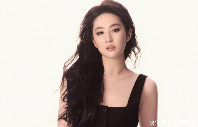 刘亦菲杭州逛街被偶遇,探班朱珠剧组,与友人相聚为其庆生!