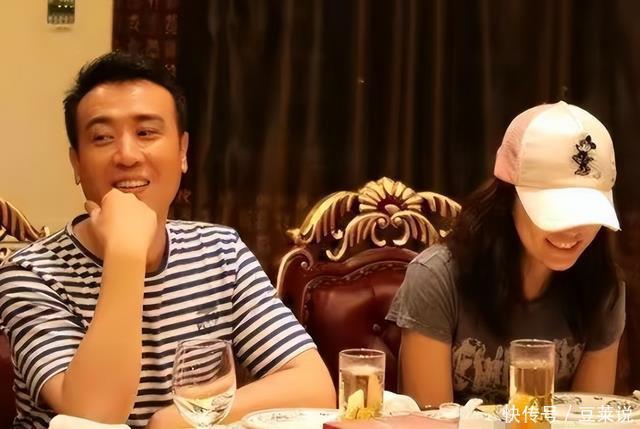 原来她是于和伟老婆,难怪他能拿视帝,真是一个贤妻旺三代