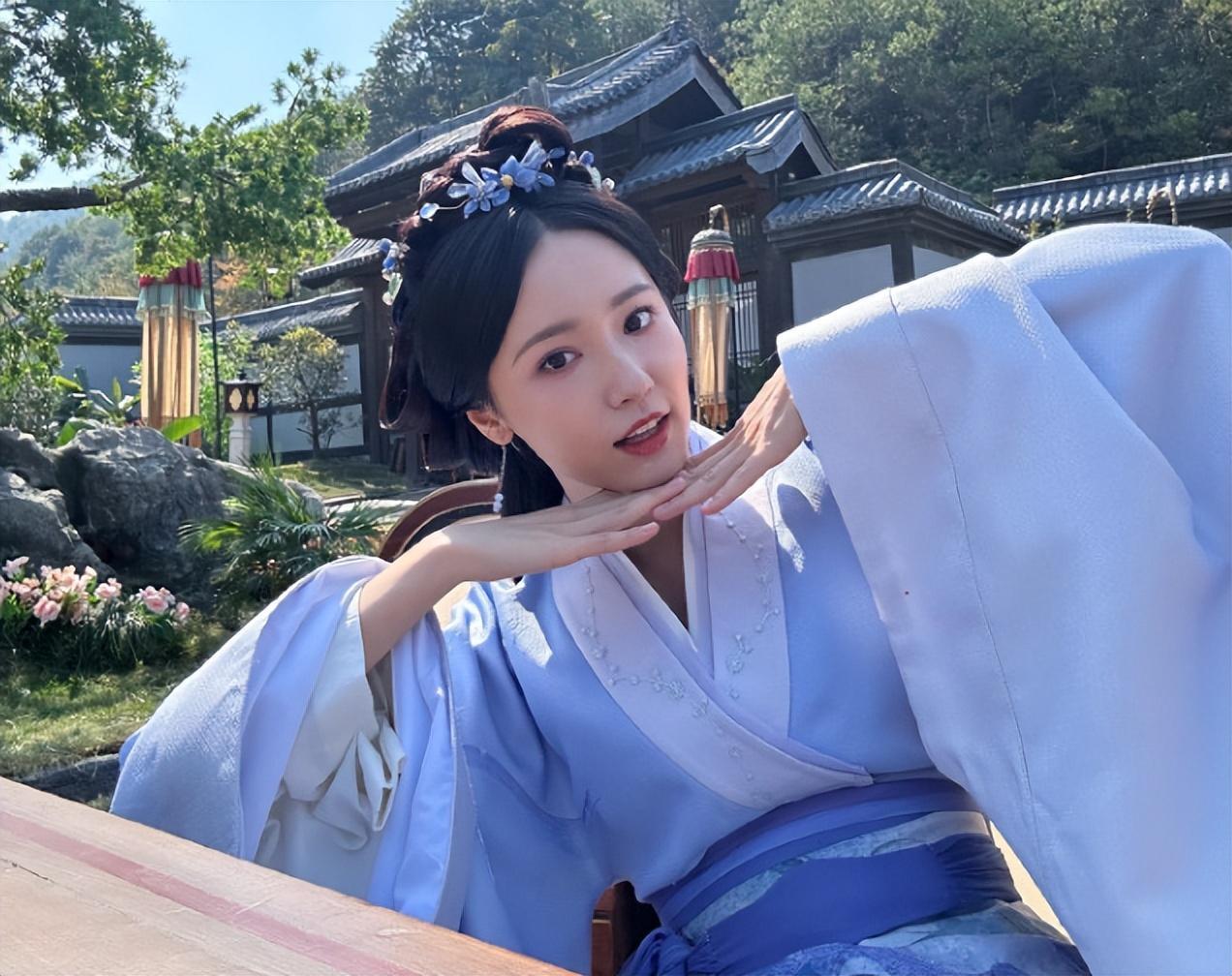 演完《爱情公寓》演《度华年》，没想到她竟是个“隐藏”的大美女- 360娱乐