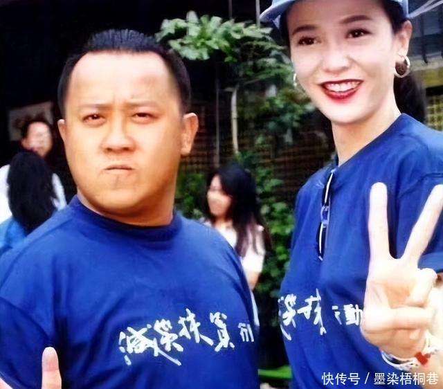 相似象学会誌　相似象　第１５号 脊柱侧弯症对青少年的危害是多方面的。 首先，脊柱侧弯会导致