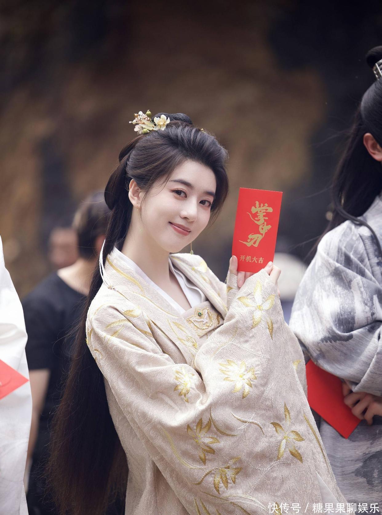 涉辱华女星李凯馨和王一博上过恋综，文化认同与商业利益的冲突- 360娱乐