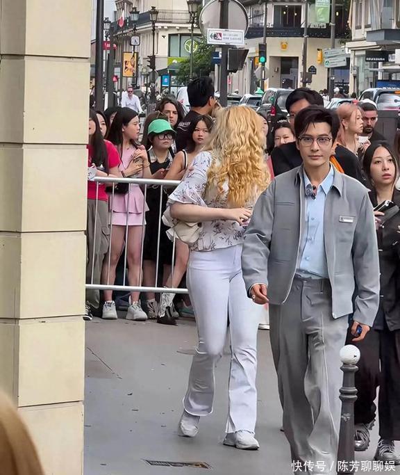 再熱的天黃曉明也放棄不了他的大頭戰靴！他的偶像包袱到底有多重