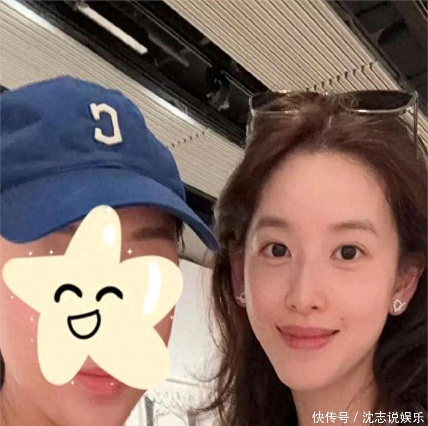 章泽天戴2万钻石项链在伦敦看展被偶遇，本人很瘦，完全没架子！