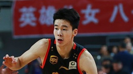CBA 18/19赛季 八一VS四川第四节：汤普森连突带罚追分，许钟豪两罚全中止血