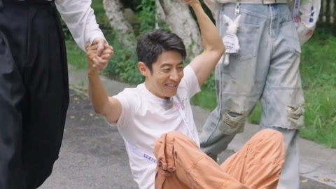 第10期会员版 撒贝宁化身人体滑板 陆虎沈梦辰接力诗朗诵