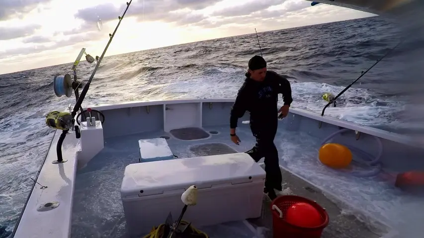 《捕鱼生死斗：外滩群岛第四季》第2集