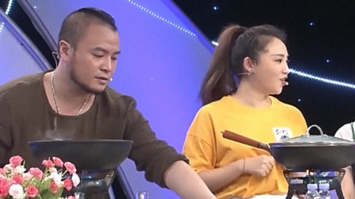 X诊所. 斑与痣的健康预警