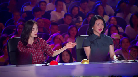 中国达人秀第6季 沈腾杨幂被小伙笑趴 金星“拒看”大叔跳舞