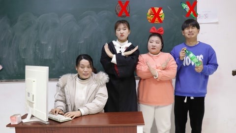 美女家务事 假如给你一亿包粘土，让你删除一种食物，汉堡和巧克力你会删什么