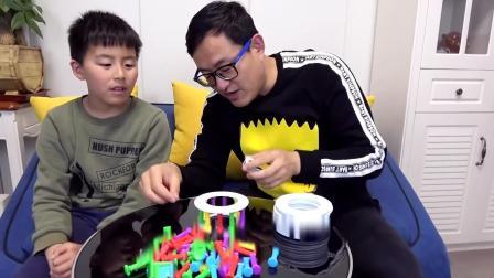 比萨斜塔倒塌的太突然！直接被拍到脑袋上