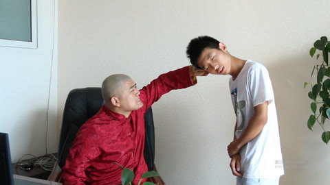 整蛊调戏老师新花样，无节操啊！