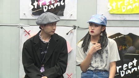 鱼丸用舒肤佳洗脸被调侃，玩游戏变成黑洞被“打”惨了