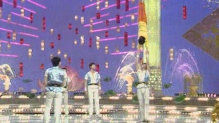 央视1989春晚 杂技《少儿杂技集锦》，小小少年功夫深