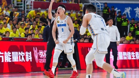2024-2025赛季CBA战况 CBA半决赛-陈盈骏23分曾凡博伤退 北京2-0山西拿赛点