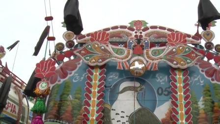 在巴基斯坦卡车很华丽 越华丽越鲜艳 生意越好