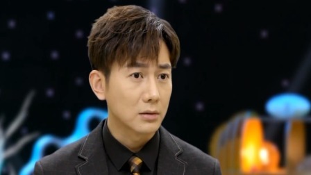 大雨中的交枪仪式格外寒冷