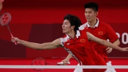 体育24小时速递 再见双塔！26岁李俊慧因伤退役：祝福国羽新生力量