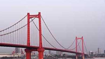 鹦鹉洲大桥 一眼望不到尽头的长江