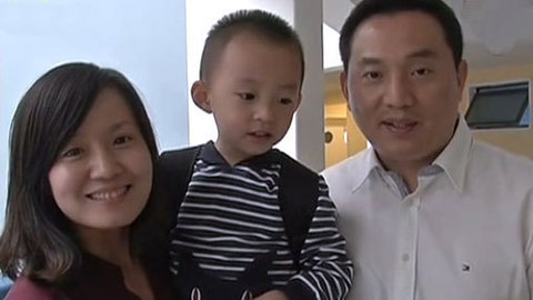 宝贝看你的 宝贝看你的之宝贝搞怪整点新闻联播