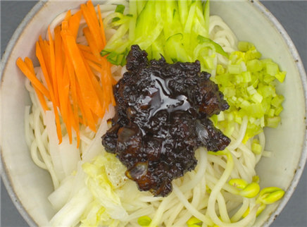 美食台 我这碗炸酱面 是跟老妈学的