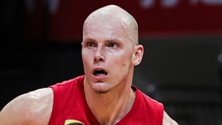 CBA 18/19赛季 琼斯兰佩合砍54分29板，吉林105-94客胜四川送给对手七连败