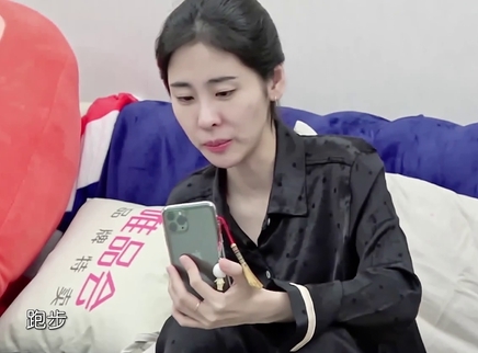 我家那闺女2 闺女日记 第22期：张碧晨视频连线丁俊晖