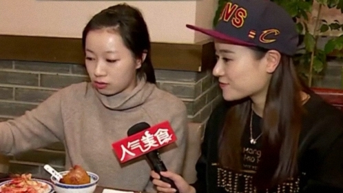 人气美食 西北风味大口吃肉 “手抓”羊蝎子香脆嫩