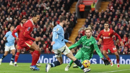 英超-利物浦2-0送曼城联赛4连败 萨拉赫传射