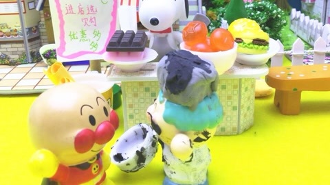 面包超人玩具视频 无视在乞讨的果酱爷爷