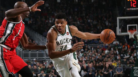 NBA流言收割机 字母哥24+19+15安东尼18+7，雄鹿力克开拓者迎六连胜
