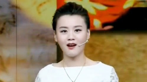 中华好家风 美女主播文婷 学习盘扣制作