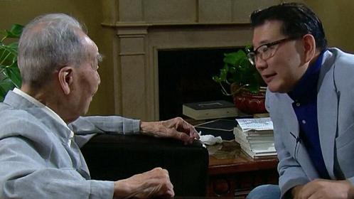 可凡倾听 见好就学“译”生受用-许渊冲专访(下)