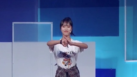 蓝莓孵化营 美妆博主现场卸妆变化大，功夫美少女舞蹈solo