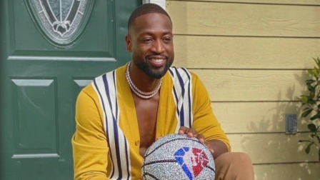 NBA75周年宣传片出炉！布克致敬科比，姚明“惊喜”出镜
