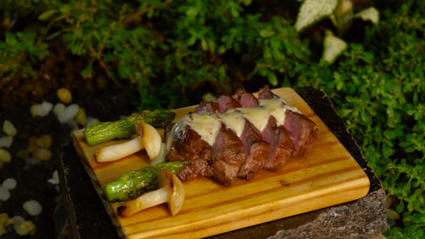 蘑菇芦笋烤牛肉