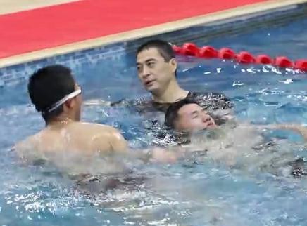 新闻大求真 遇人溺水 如何正确施救？