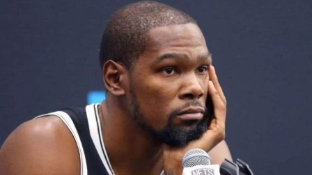NBA流言收割机 KD谈最欣赏球员：欧文、詹姆斯、恩比德、利拉德
