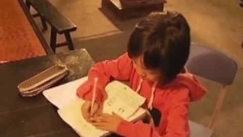 经典传奇 夜半鬼上身的女孩