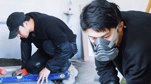 种地吧 装修队“末日逃亡”既视感